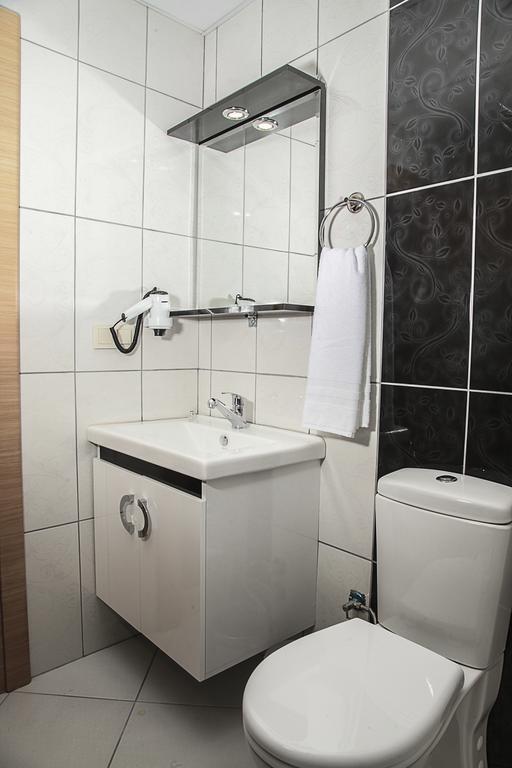 Remila Hotel Cocaeli Quarto foto