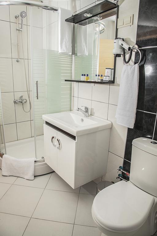 Remila Hotel Cocaeli Quarto foto